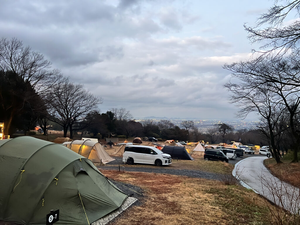 キャンプ場